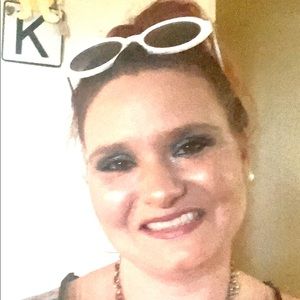 Meet your Posher, Catherine